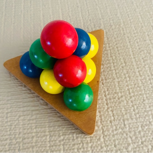Vintage “Oops” 10 ball pyramid puzzle, c 1993, wooden - Picture 2 of 8